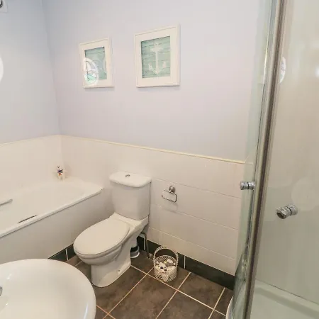 Fawcet House וויטבי